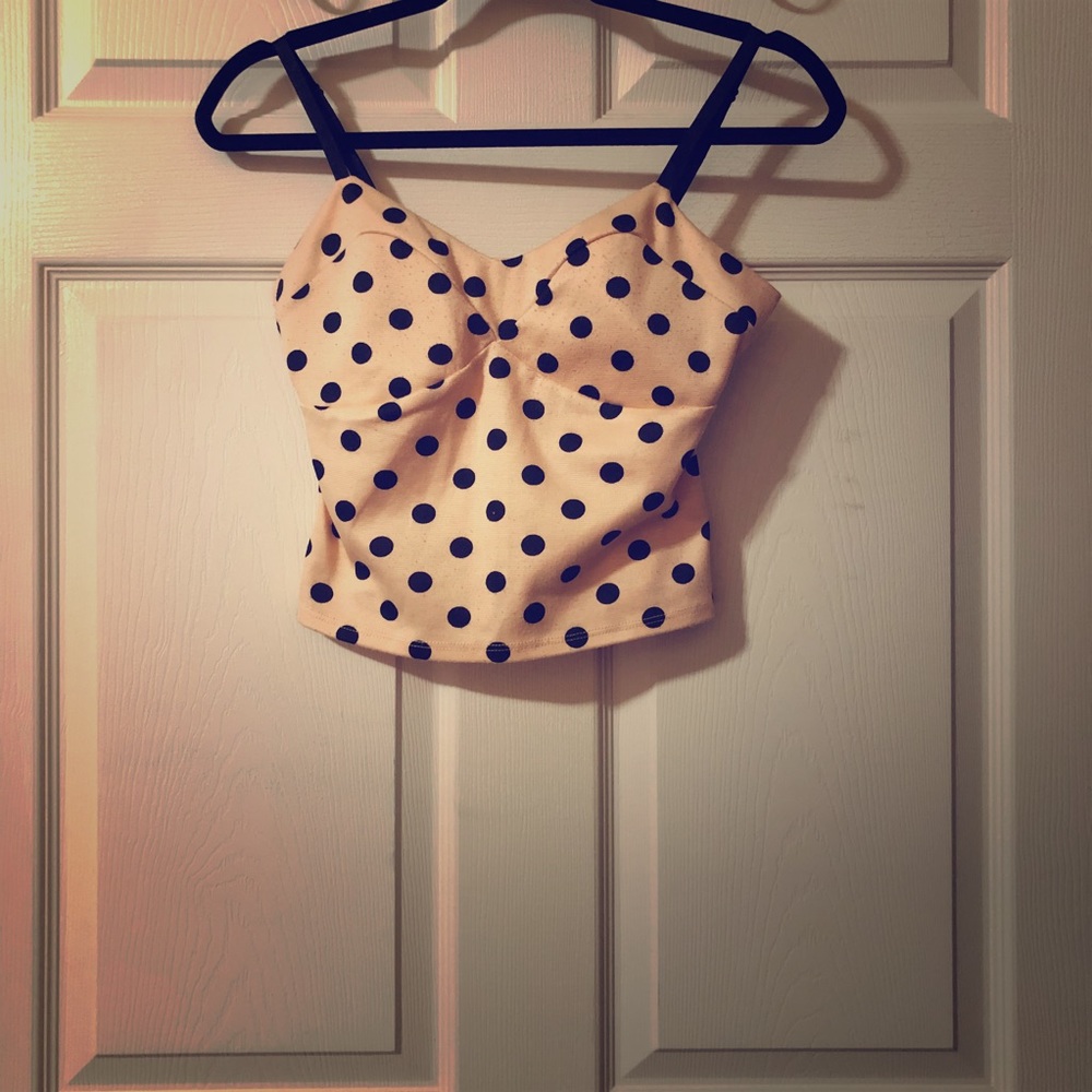 Polka Dot Crop Top SIZE: MEDIUM